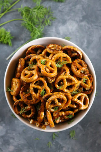 Marinated Pretzels | Ranch marinated crunchy pretzels without the gluten or dairy but still packed with flavor. These make a great party snack and are so addicting! | eatsomethingdelicious.com