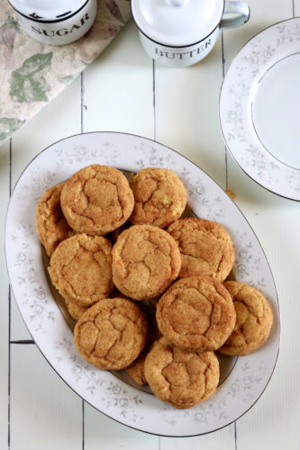 Pumpkin Snickerdoodles | Soft and fluffy pumpkin snickerdoodles with a rich pumpkin flavor coated in sugar and pumpkin spice. Vegan and gluten free. | eatsomethingdelicious.com